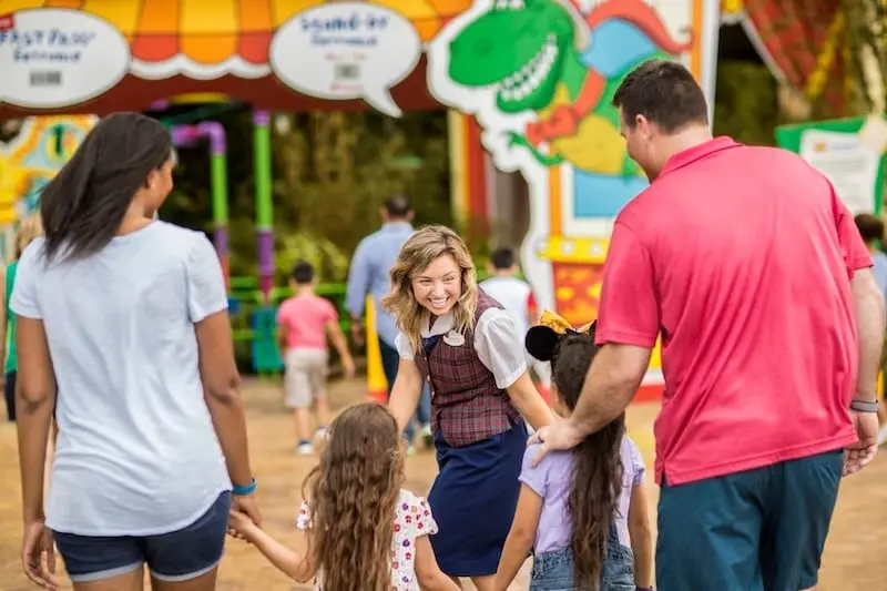 VIP Disney Tour Guide for Families with Toddlers: Skip the Lines, Keep the Naps